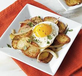 пържени картофи с яйце