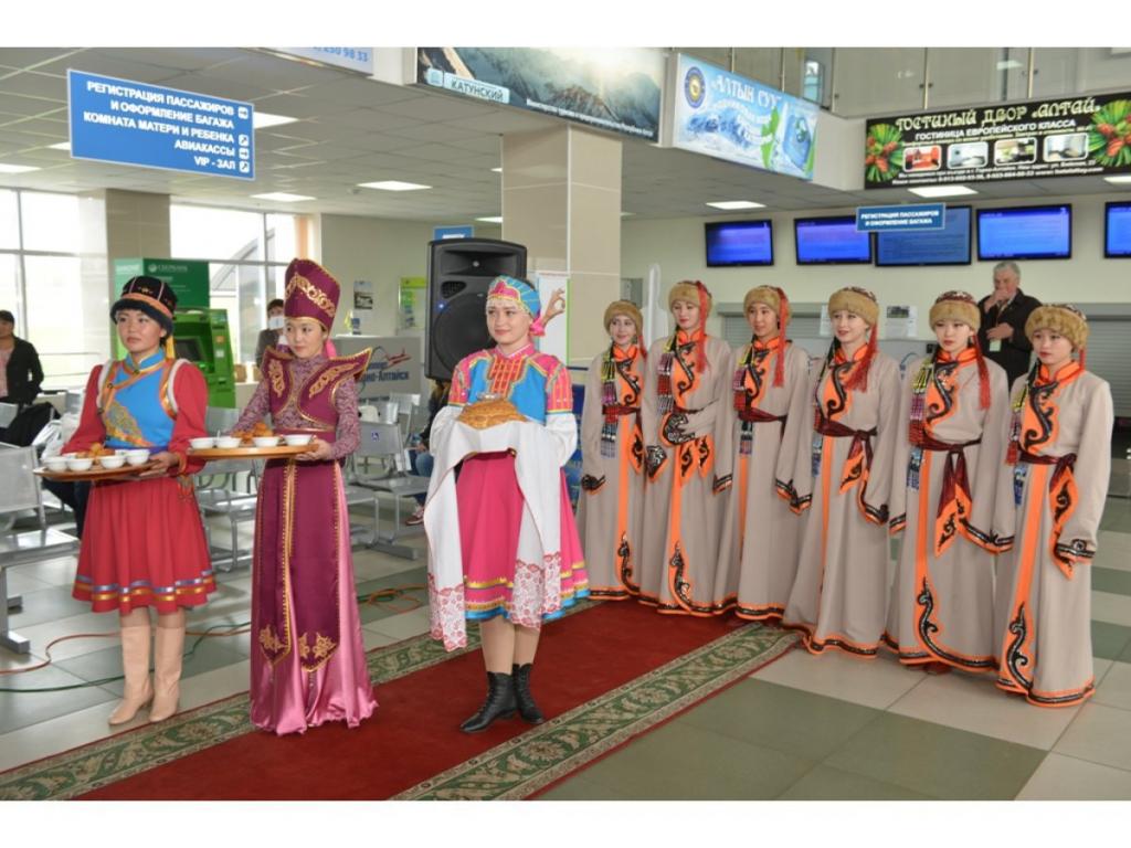 Gorno-Altaisk jest otwarty na nowe loty.  Terminal lotniczy.