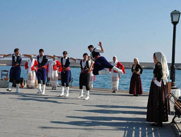 заглавия на гръцки танци