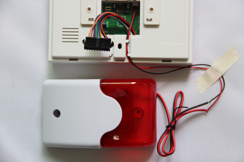 GSM alarm pro dům s sirénou
