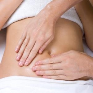 massaggio degli organi genitali femminili