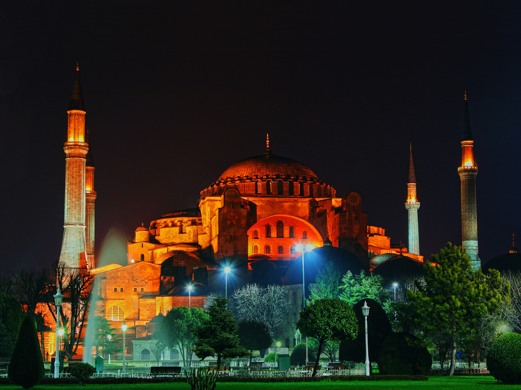 Hagia Sophia katedra przy nocy fotografią