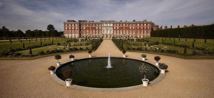 Historia Hampton Court