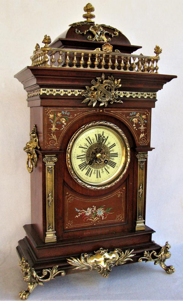 Старинен часовник