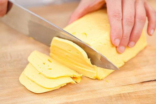 formaggio a pasta dura a casa dal latte