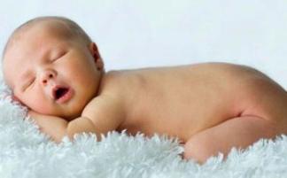 колико треба да спавају новорођенчад