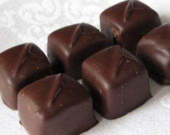 Как да си направим домашно приготвени шоколадови бонбони