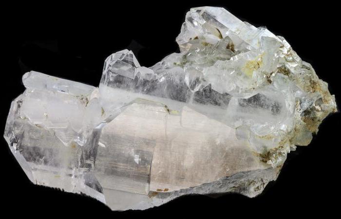 il feldspato è un minerale o una roccia