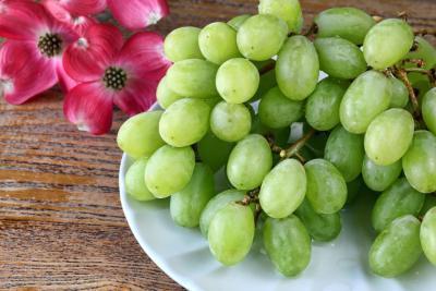 koliko kalorij je v zelenem grozdju