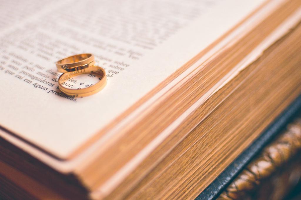 vjenčani prstenovi o zbirci zakona