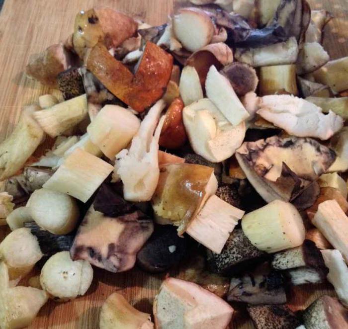 Како се кувају печурке пре печења