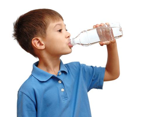 ile wody dziennie trzeba pić, przybierając na wadze