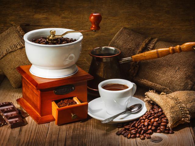Come preparare il caffè nel Turco