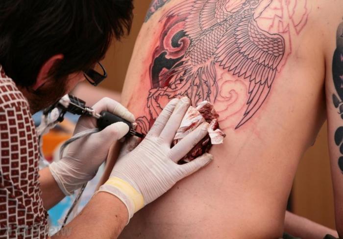 Cura del tatuaggio dopo l'applicazione