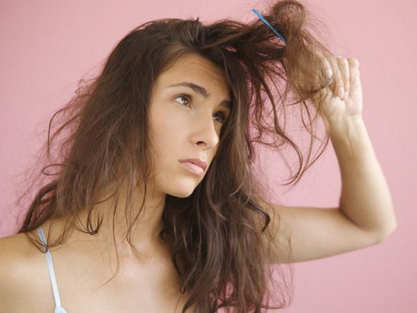 как да се грижим за косата през лятото