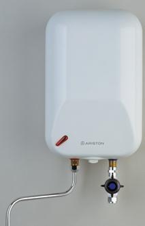 skladovací ohřívač vody ariston