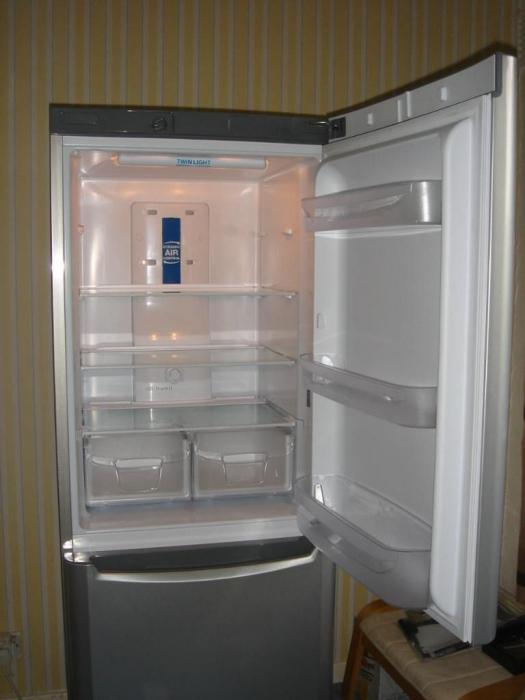 hladnjak s dva odjeljka