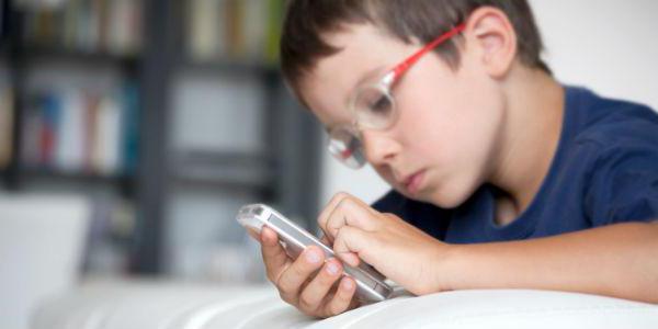 Ocena smartfonów dla dzieci