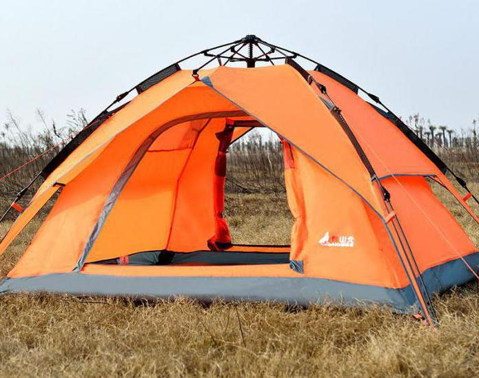turistični šotor z mrežo proti komarjem