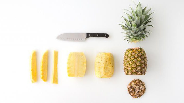 kako lupiti ananas doma