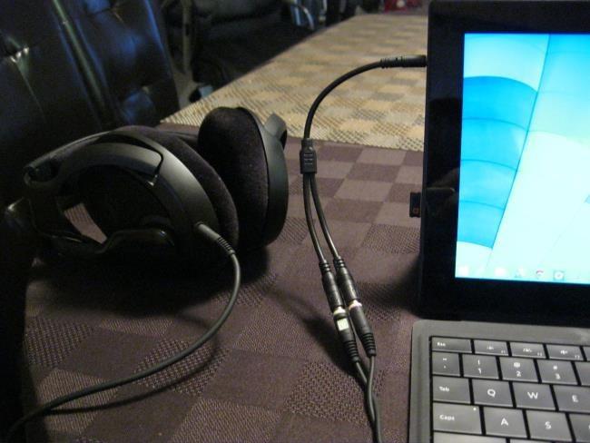 kako priključiti slušalke z mikrofonom na računalnik na Windows 7