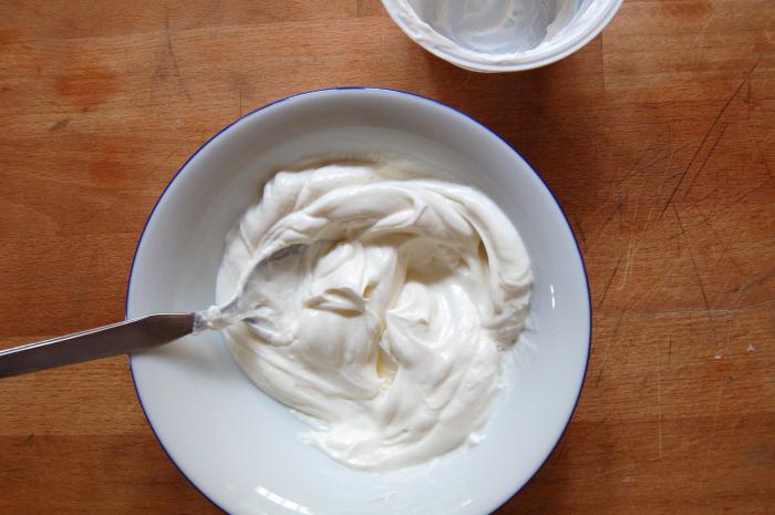 Grški naravni jogurt