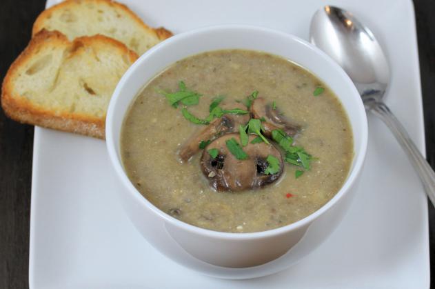 foto di zuppa di purè di champignon