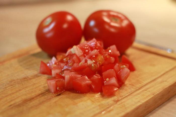 пикантен домати аджика