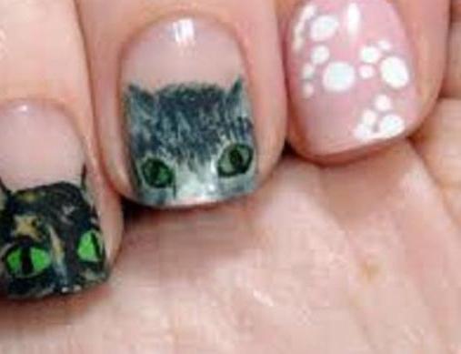 Jak narysować kota na paznokciach