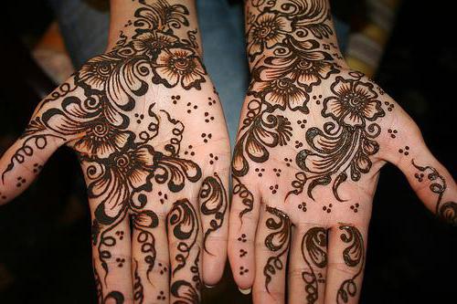 jak kreslit hennu na ruce doma