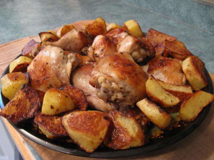 Пиле с картофи снимка