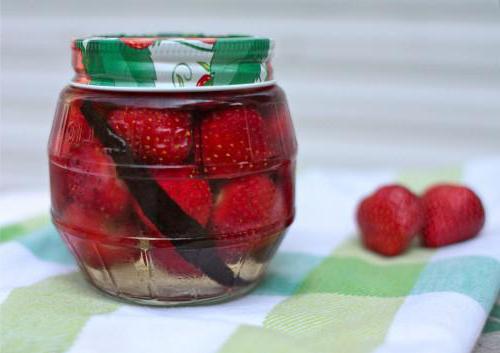 как да замразите ягодите със захар за зимата