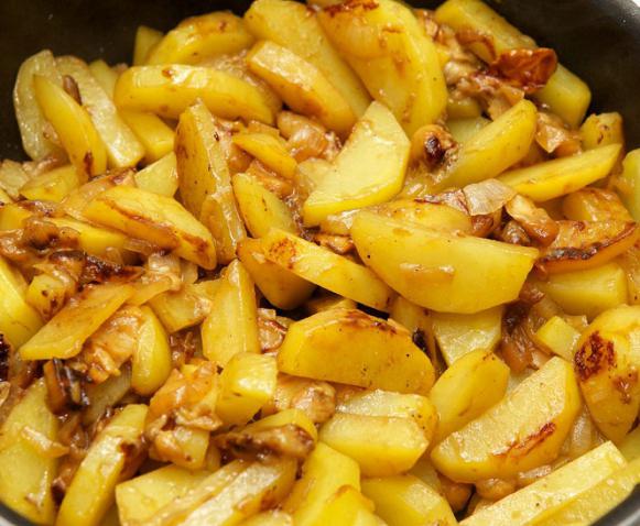 jak nejlépe smažit brambory