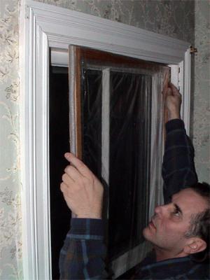 Come installare una finestra di plastica da soli