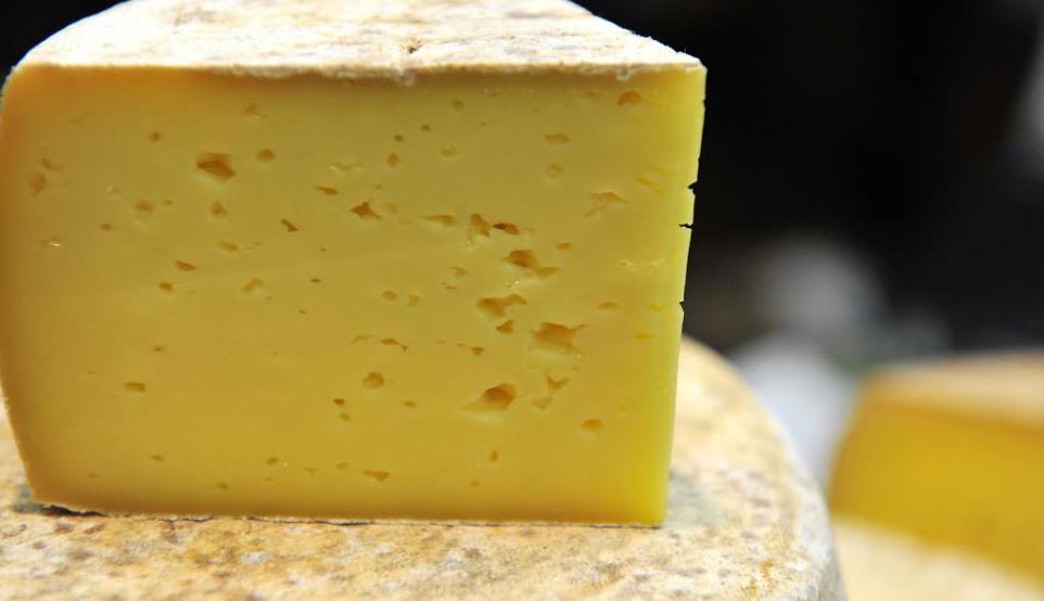 kako dolgo ohraniti svež sir v hladilniku