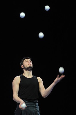 naučit se žonglovat