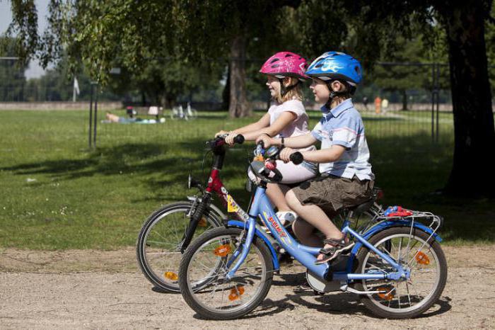 kako dvigniti volan na otroškem kolesu