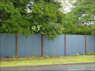 ограда, изработена от листове, направете го сами