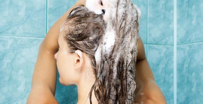 vlasový šampon