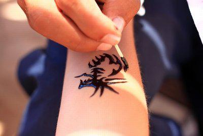 kako narediti tetovažo doma