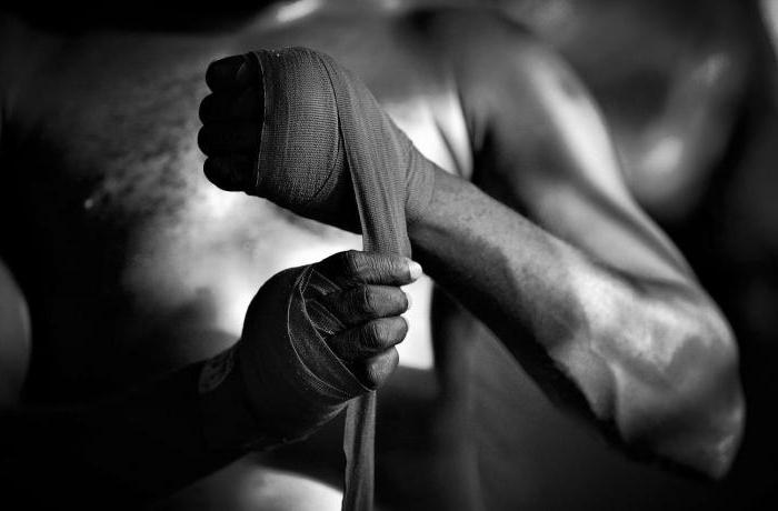 Как да навиете боксови превръзки