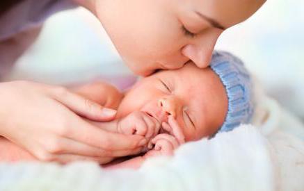 как да поставите новородено да спи след хранене