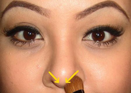jak zmniejszyć nos z makijażem