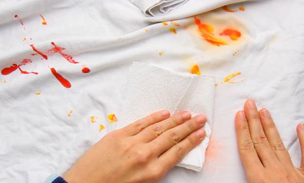 Как да премахнете боята от дрехите