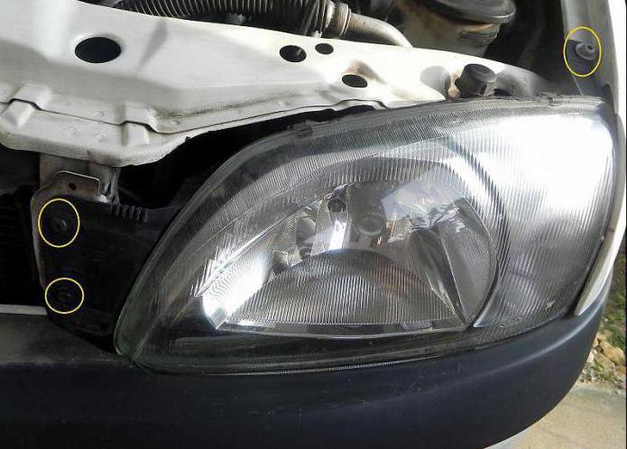 jak nahradit světlomety světla žárovky Renault Logan