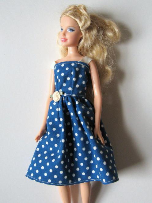 как да шиеш рокля за кукла