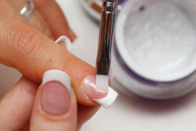 jak usunąć paznokcie akrylowe