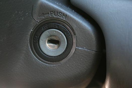 kako zagnati avto brez ključa vaz 2109