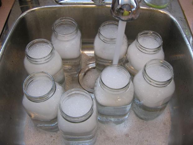 jak sterilizovat nádoby v troubě