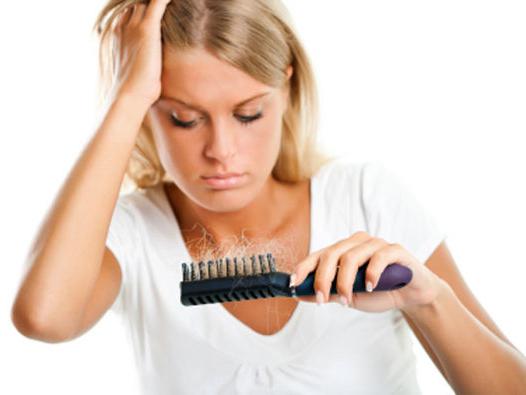 rimedio domestico per la caduta dei capelli